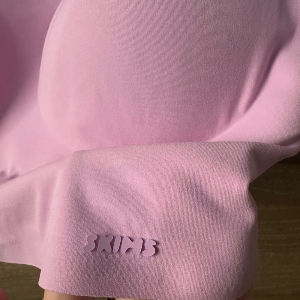 SKIMS Soft Pink Bra Top - Picture 2 of 5